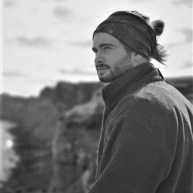 YH5BAEAAAAALAAAAAABAAEAAAIBRAA7