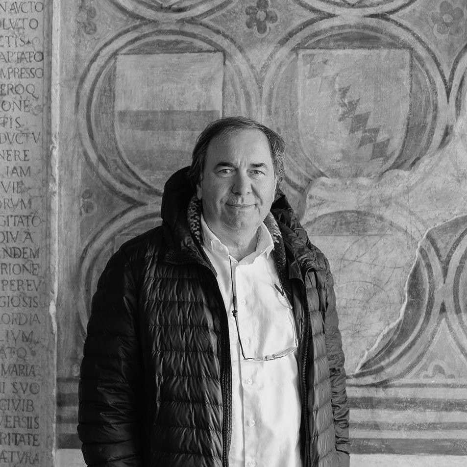 YH5BAEAAAAALAAAAAABAAEAAAIBRAA7